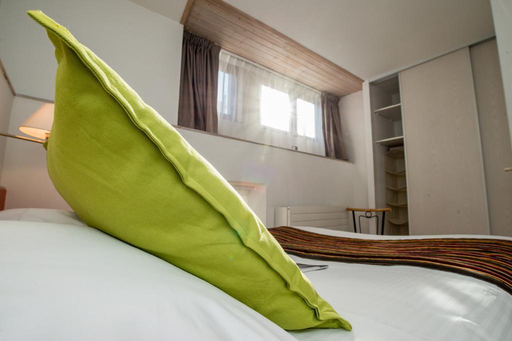 Privilodges Chateau Perrin Grenoble Buitenkant foto