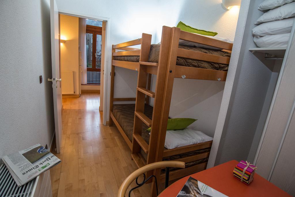 Privilodges Chateau Perrin Grenoble Buitenkant foto