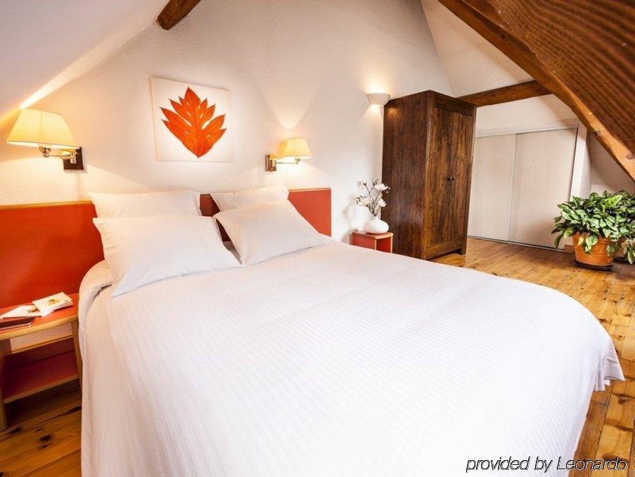 Privilodges Chateau Perrin Grenoble Kamer foto