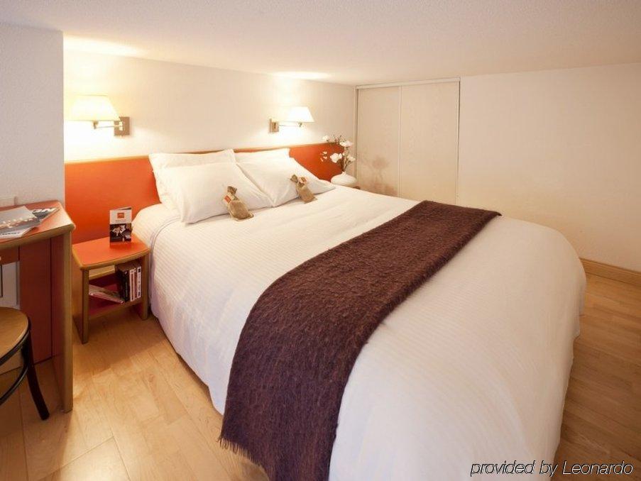 Privilodges Chateau Perrin Grenoble Kamer foto